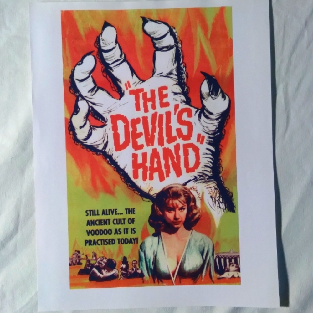 8 Vintage Horror Movie Posters Bundle ("Cult Classic Lot Cinematography Photo")